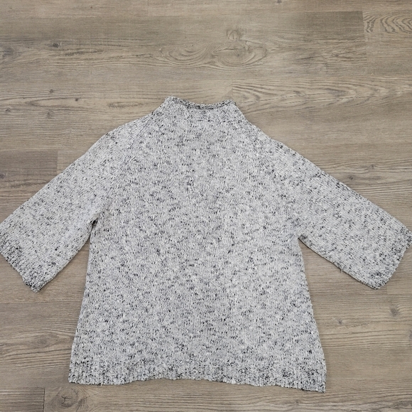Lou & Grey Mock Neck Pull Over Sweater Size Medium - Picture 4 of 11